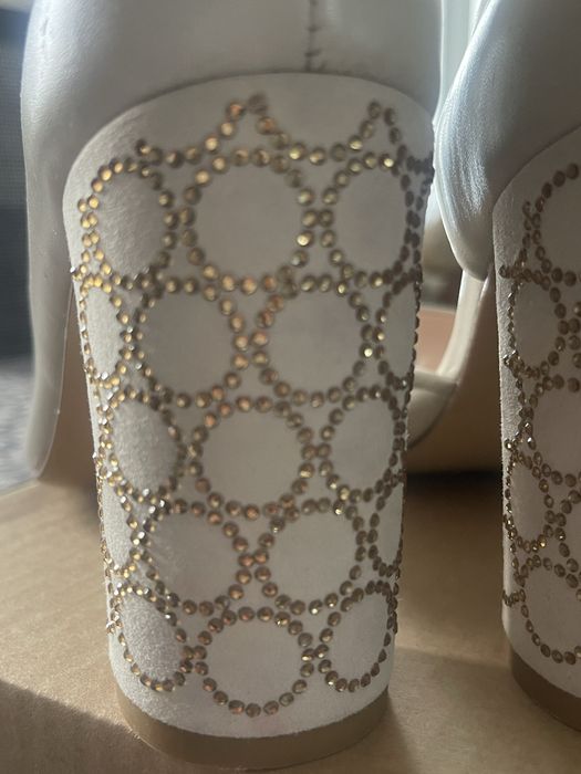 Sapatos da marca portuguesa VANNEL