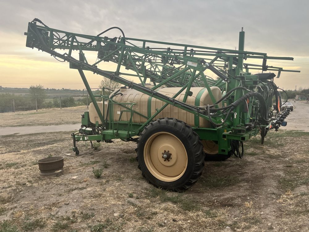 Оприскувач Great Plains TSF 1090
