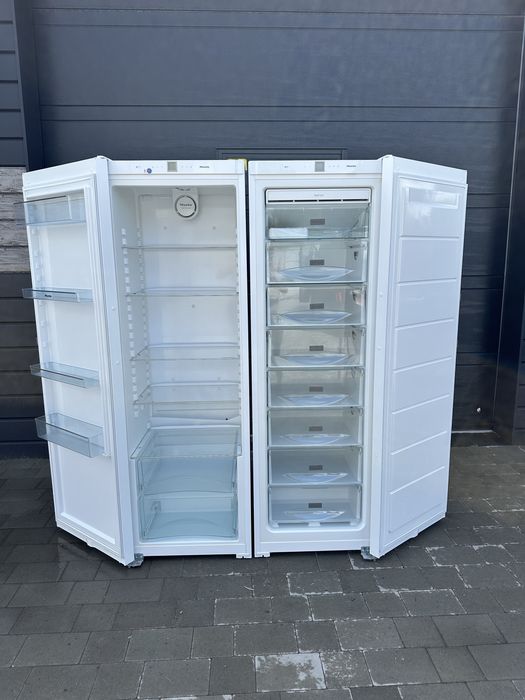 Комплект!Морозильна камера холодильник Miele K28202 D
