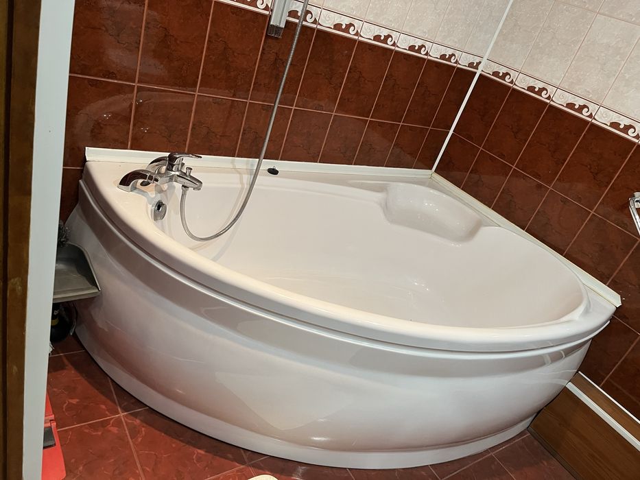 Акрилова вана бу