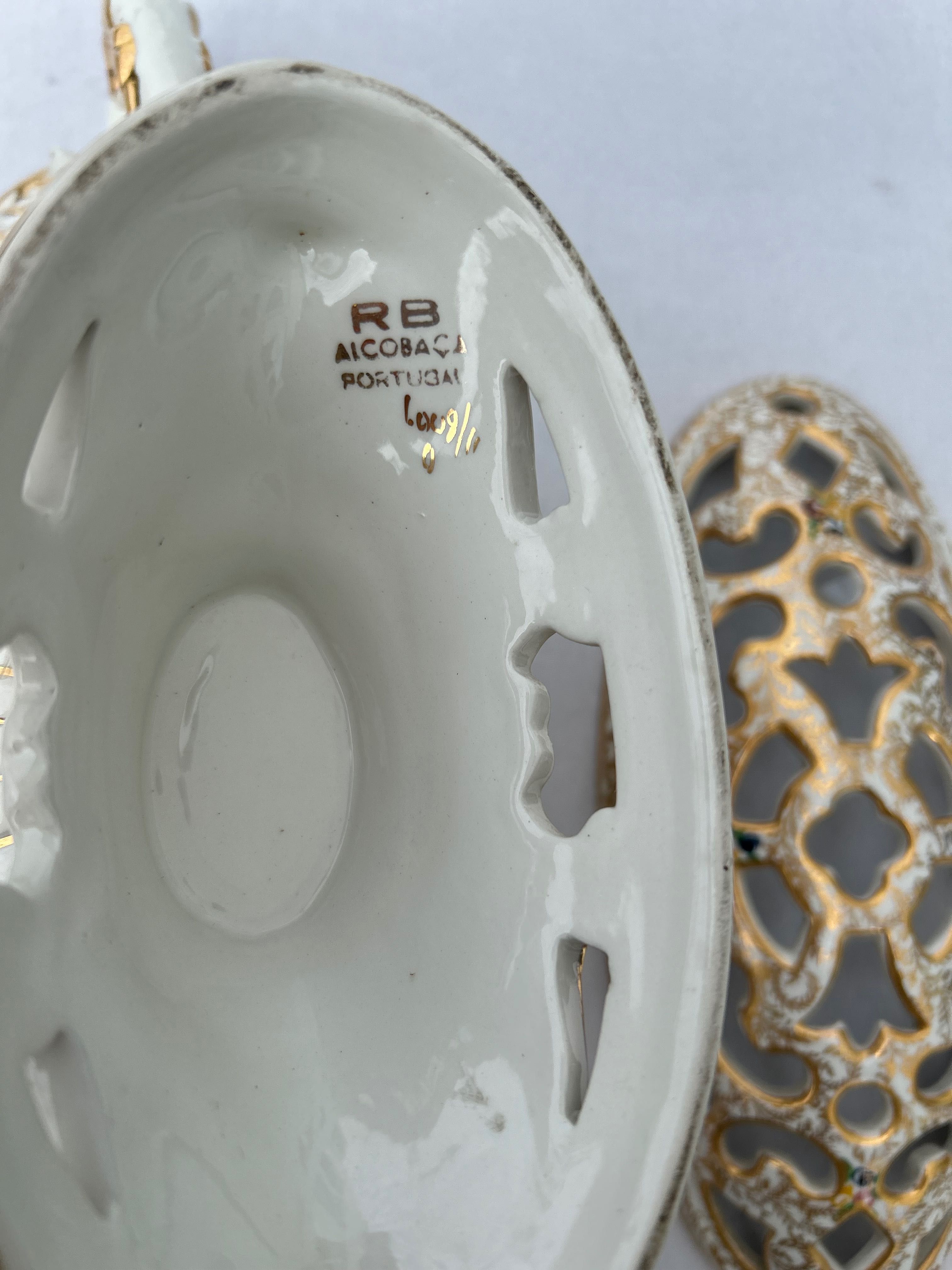 Artigos porcelana Estatuária, Alcobaça e outros