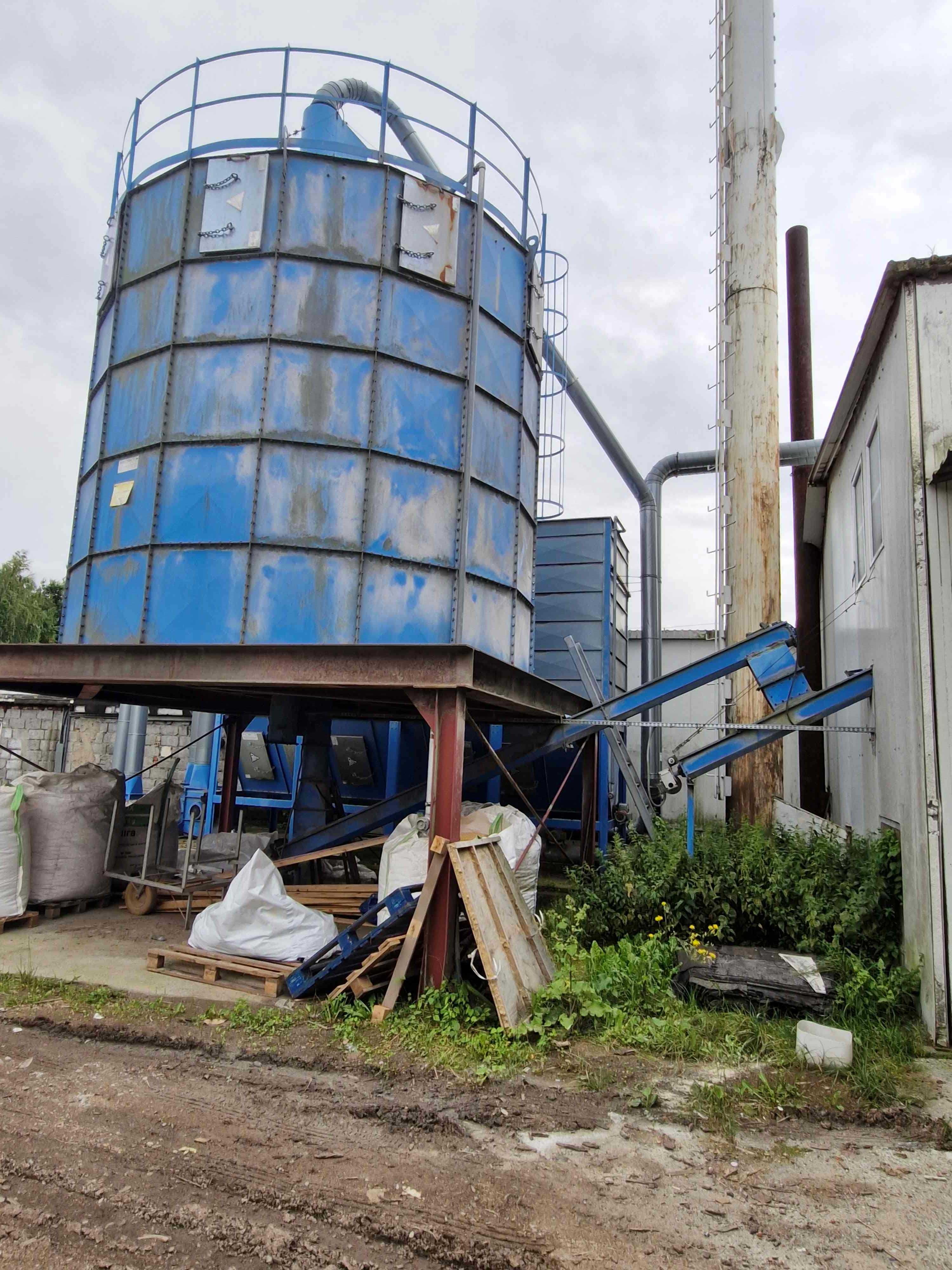 Silos i odciąg trocin, pełna instalacja, pojemnik na trociny