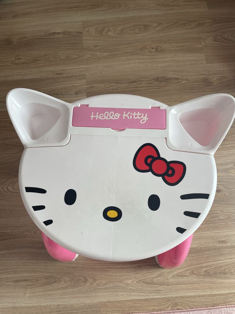 Mesa de criança Hello Kitty