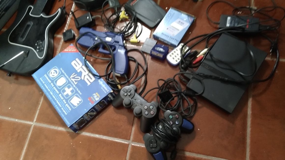 PS2 e Varios Acessorios e Jogos