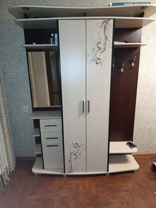 Продам шафу у гарному стані