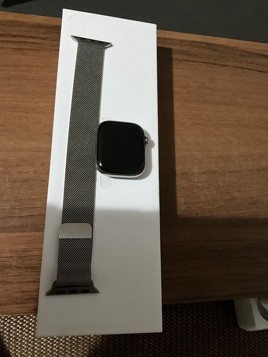 Apple watch series 10, 42 mm, natural titanium