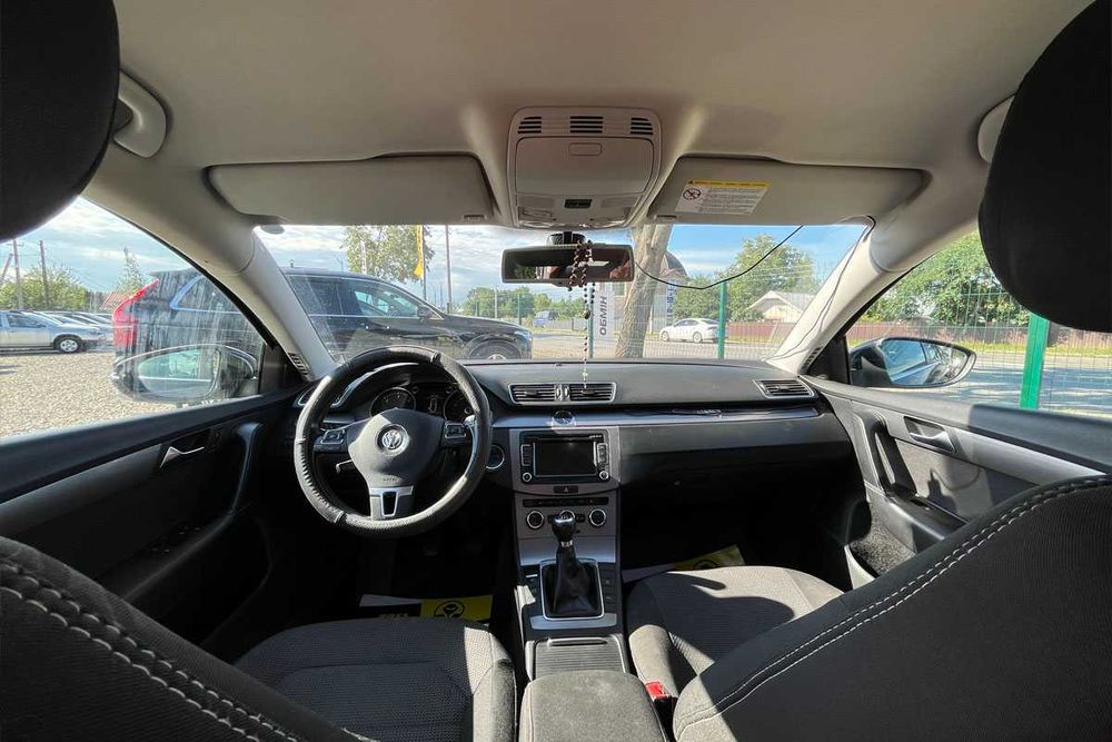 Volkswagen Passat 2011