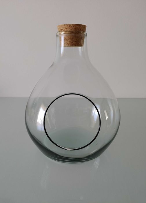 Terrário em vidro com tampa de cortiça