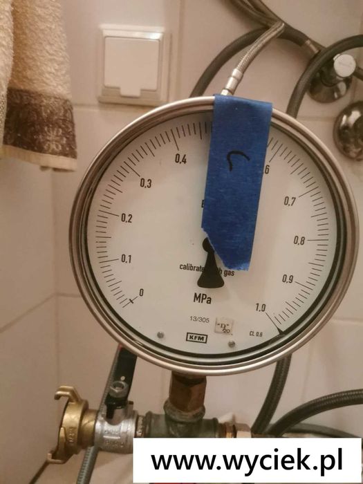 Ustroń. Lokalizacja wycieków wody + naprawa + osuszanie