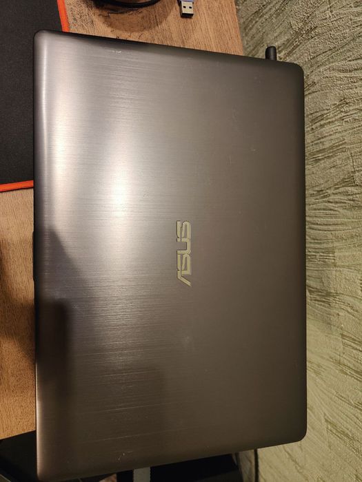 Ноутбук Asus R553L: i7-4500 8Gb 15.6"