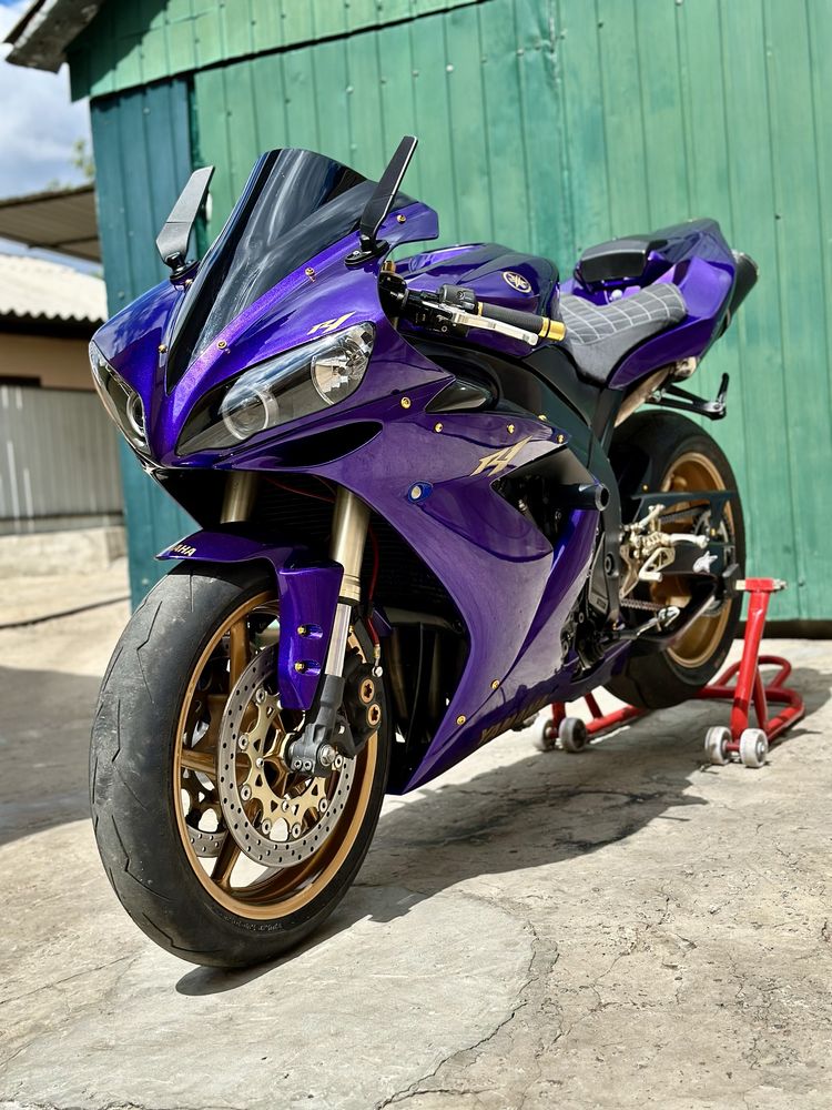 Продам Yamaha r1 2006 г. (Limited edition)
