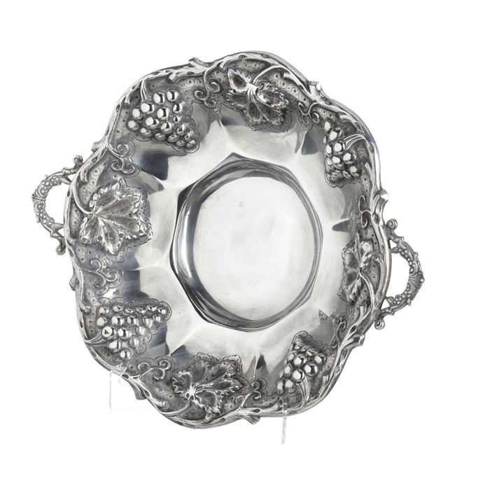 Fruteiro com pegas em Prata