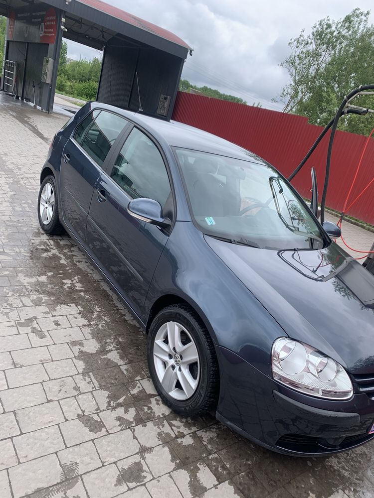 Volkswagen Golf V 1.6 MPI