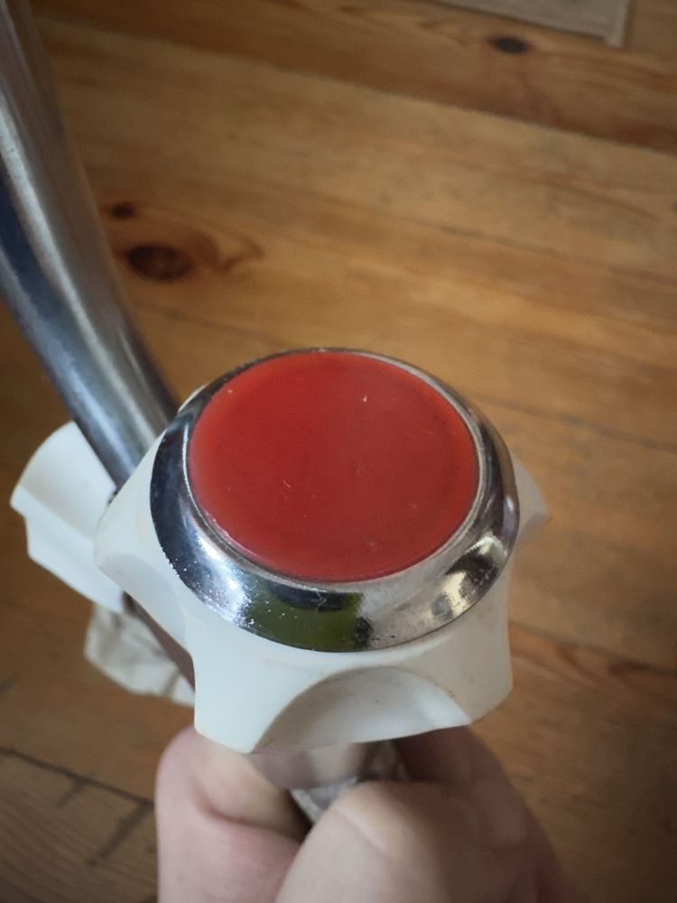 Bateria umywalkowa retro PRL