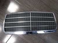 Grill Mercedes W124 Coupe rok 93