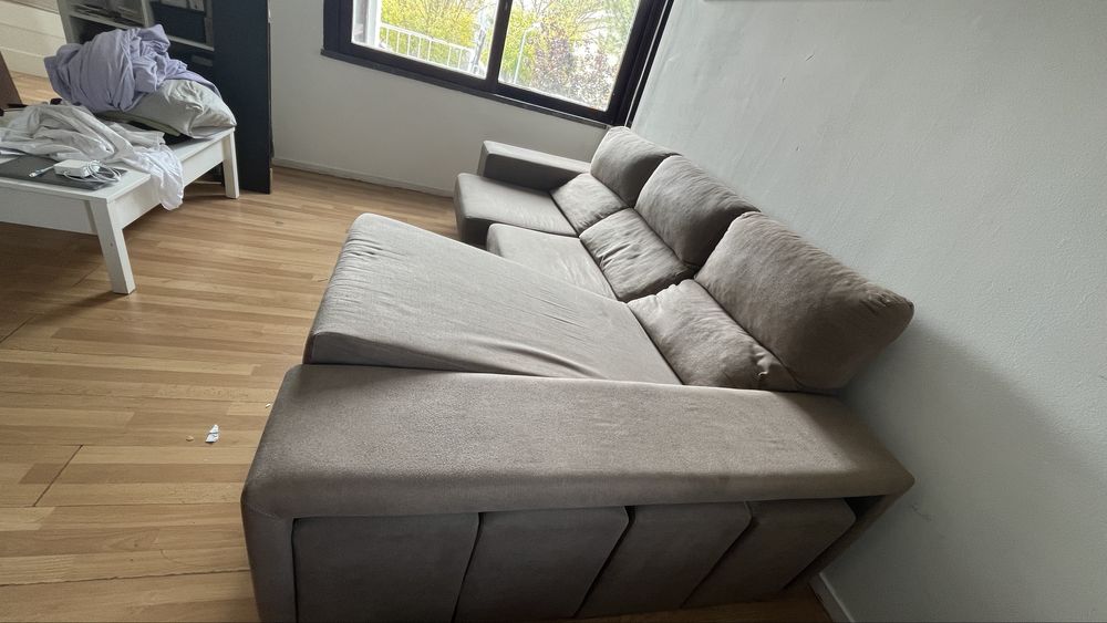 Sofá com chaise longue e assentos deslizantes – bom estado