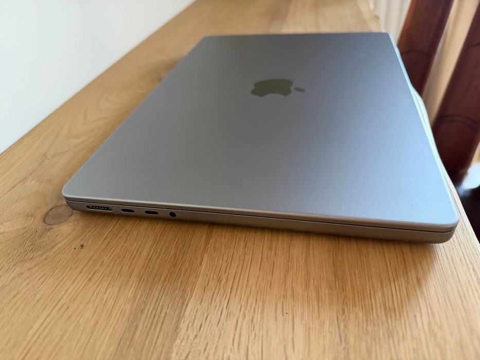 MacBook Pro 14” M1 Pro – 16GB RAM / 512GB SSD