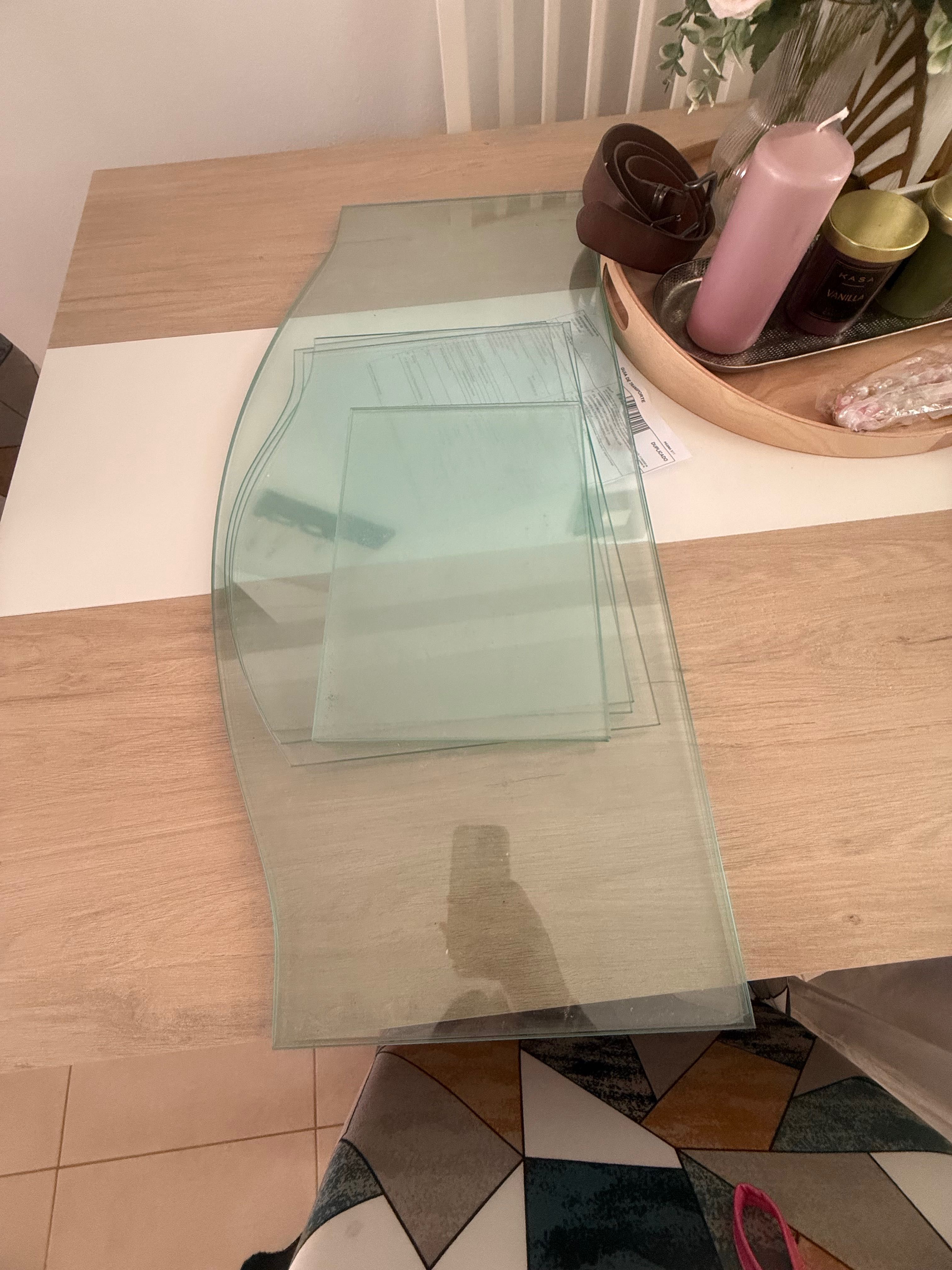 Estante de sala usada em bom estado