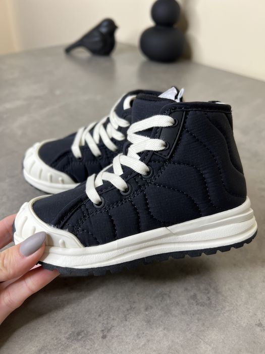 Хайтопи Zara холодна осінь 25 розмір