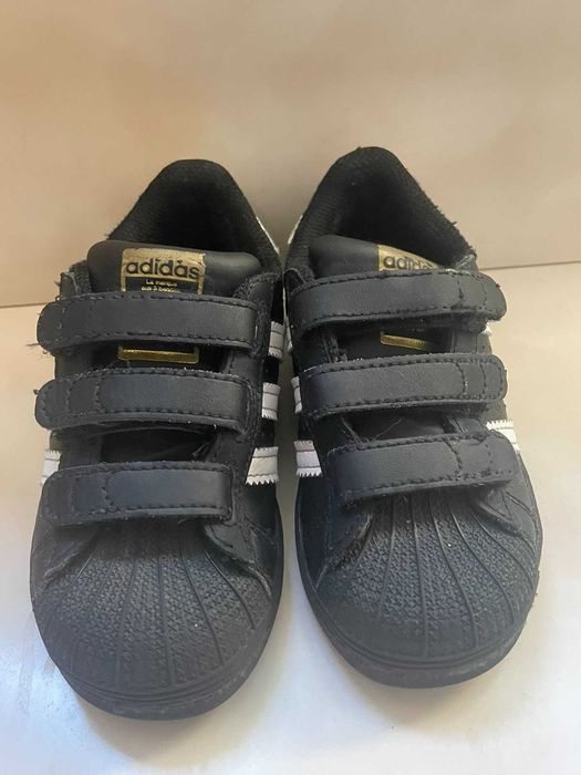 Кроссовки Adidas черные на  мльчика 28 размер -  оригинал