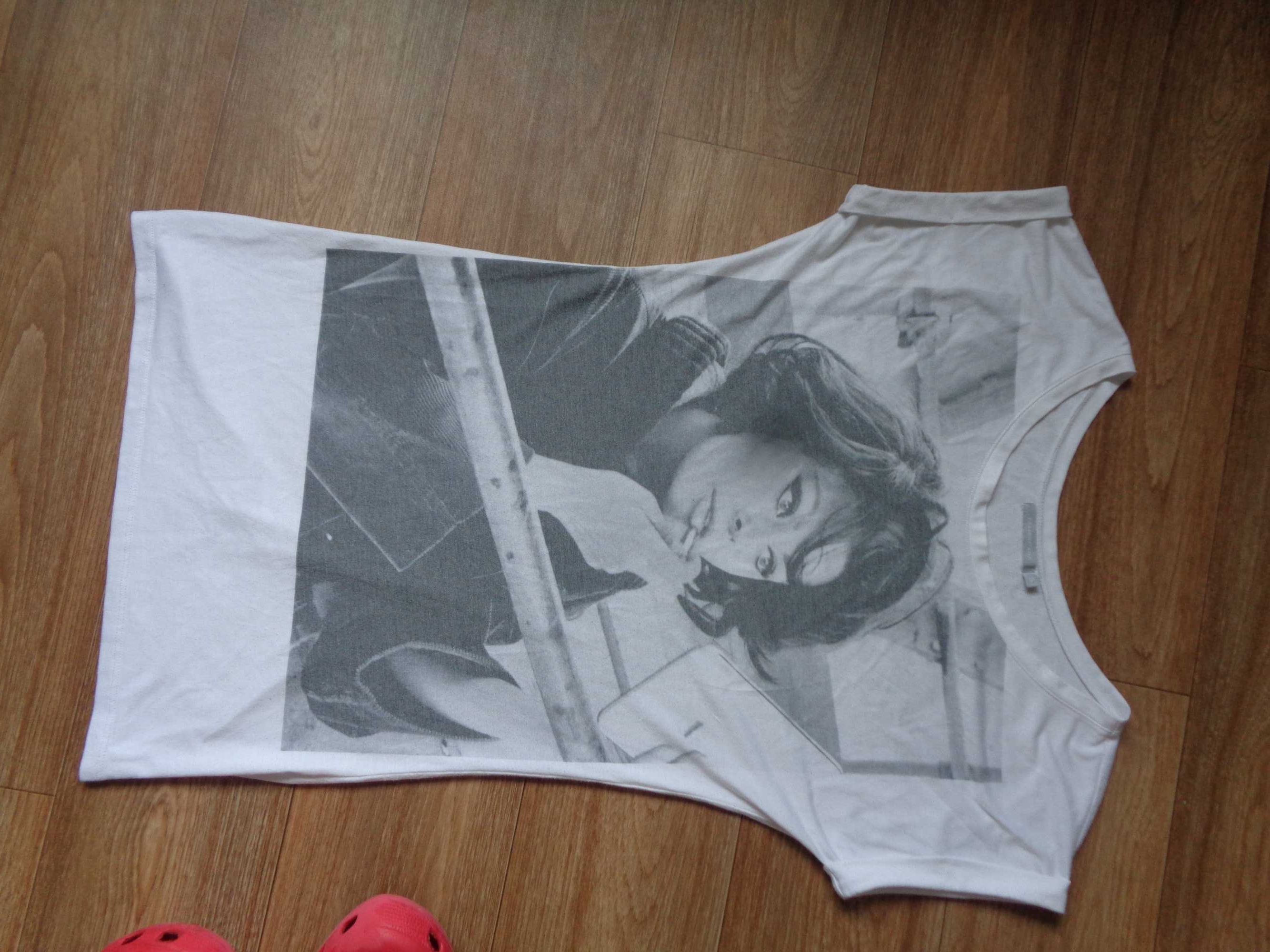футболка "Софі Лорен",р.S, добр.стан,заміри в описі.