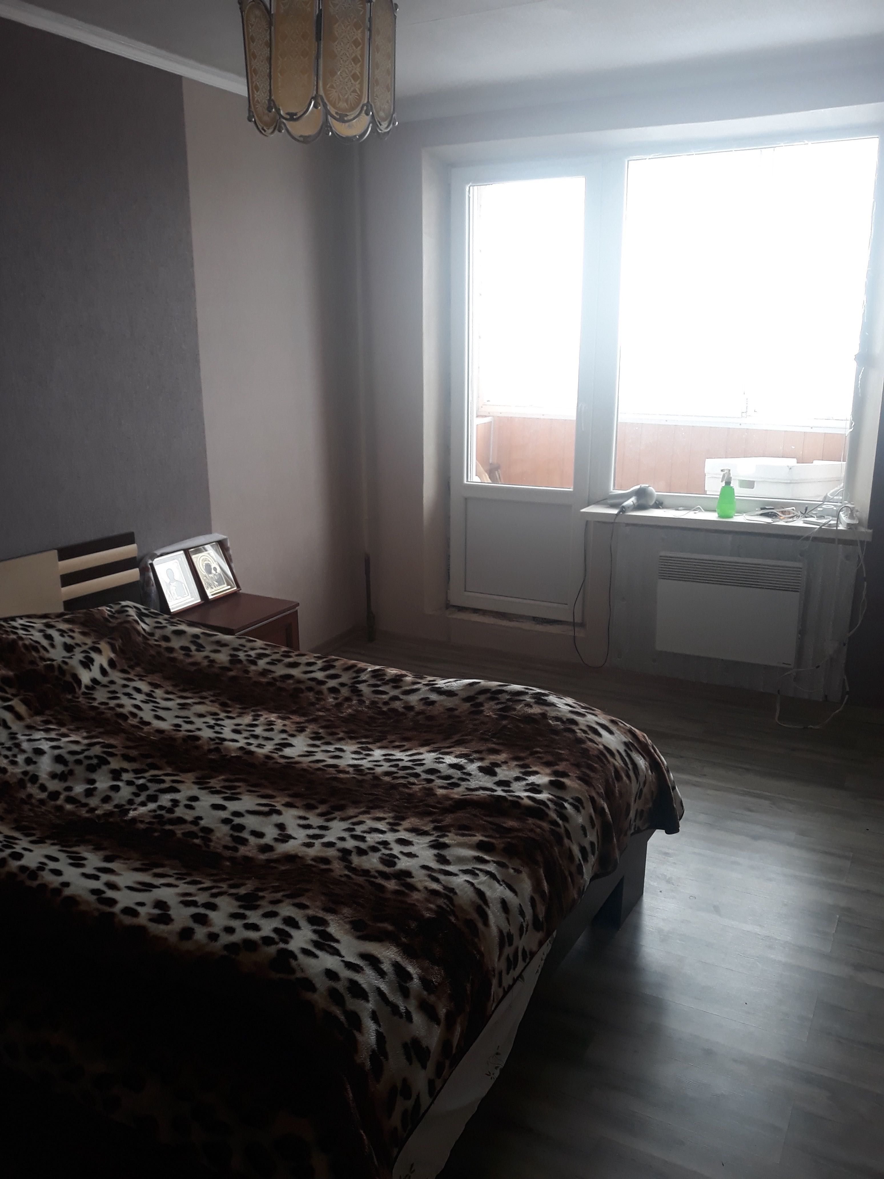 Продам 3-комнатную квартиру в г. Змиев, район Микрорайон