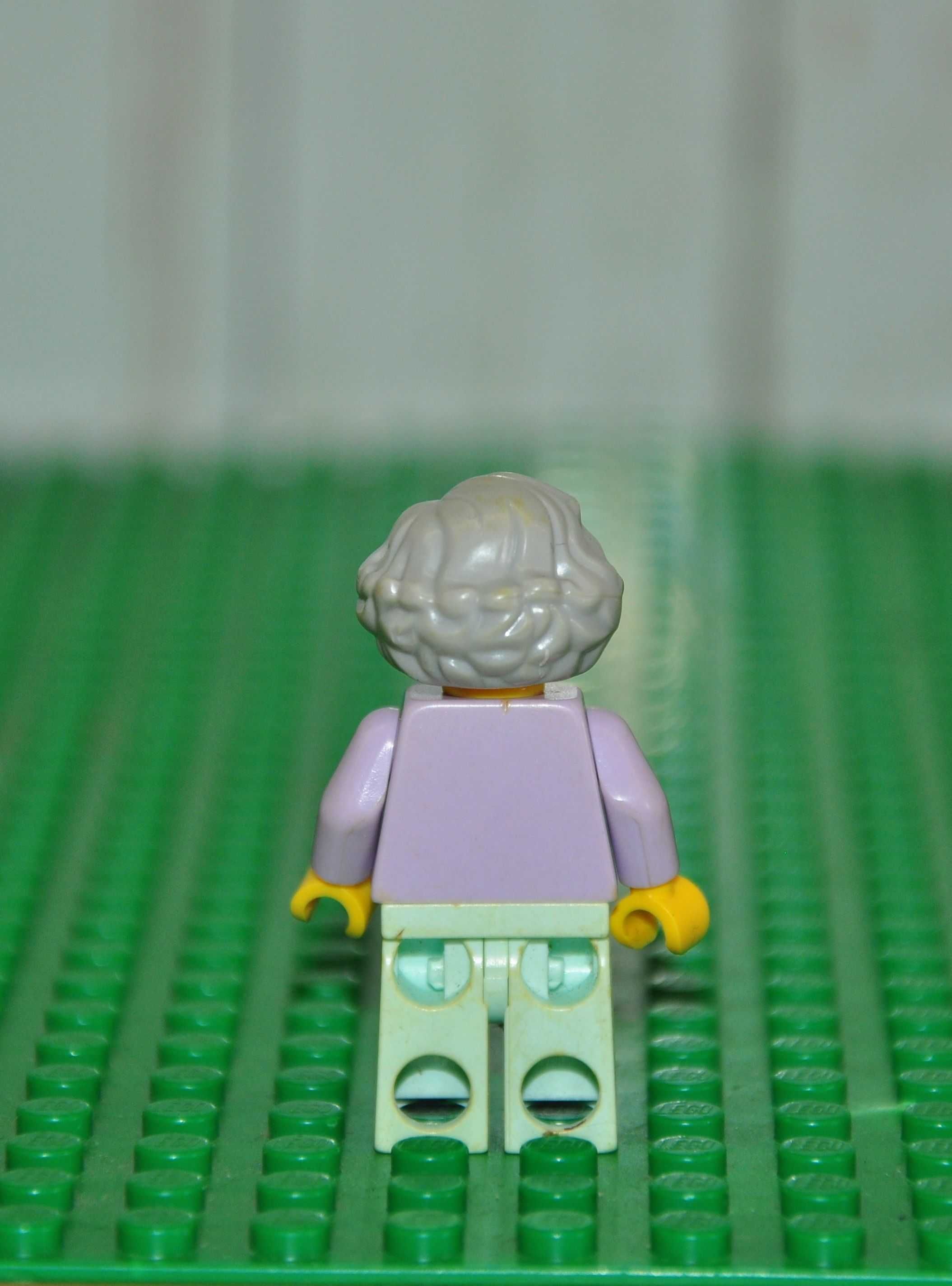 F0408. Figurka LEGO Collectible Minifigures - col176 Grandma Series 11