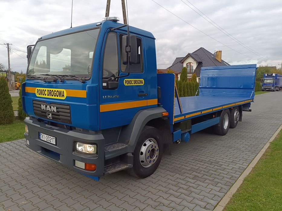Man le 20 220 pomoc drogowa specjalny 3 osie
