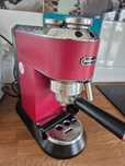 Ekspres DeLonghi Dedica Style czerwony