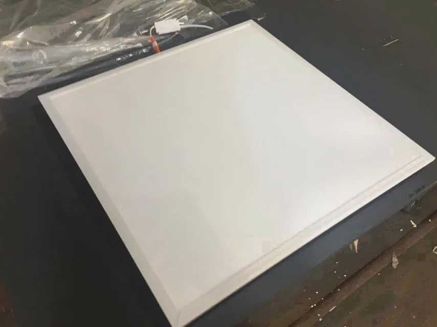 Светодиодная LED панель 600*600 Для офисов 42-54вт 4000к и 6500к
