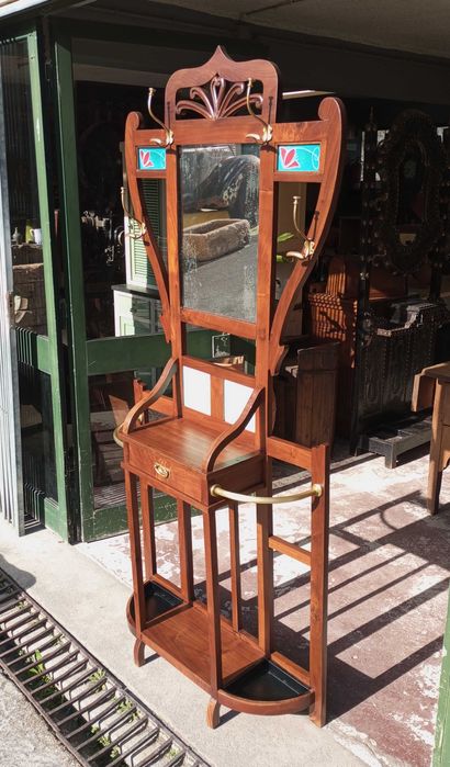 Antigo bengaleiro Arte Nova