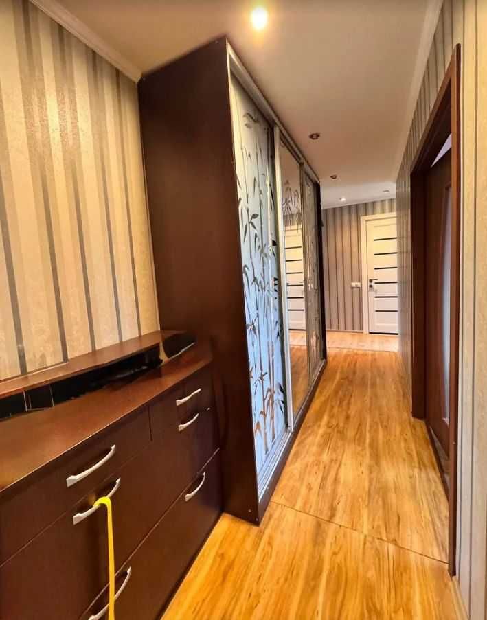 3 кім з АВТОНОМКОЮ в багатоповерхівці район 12 КВАРТАЛ (716507)