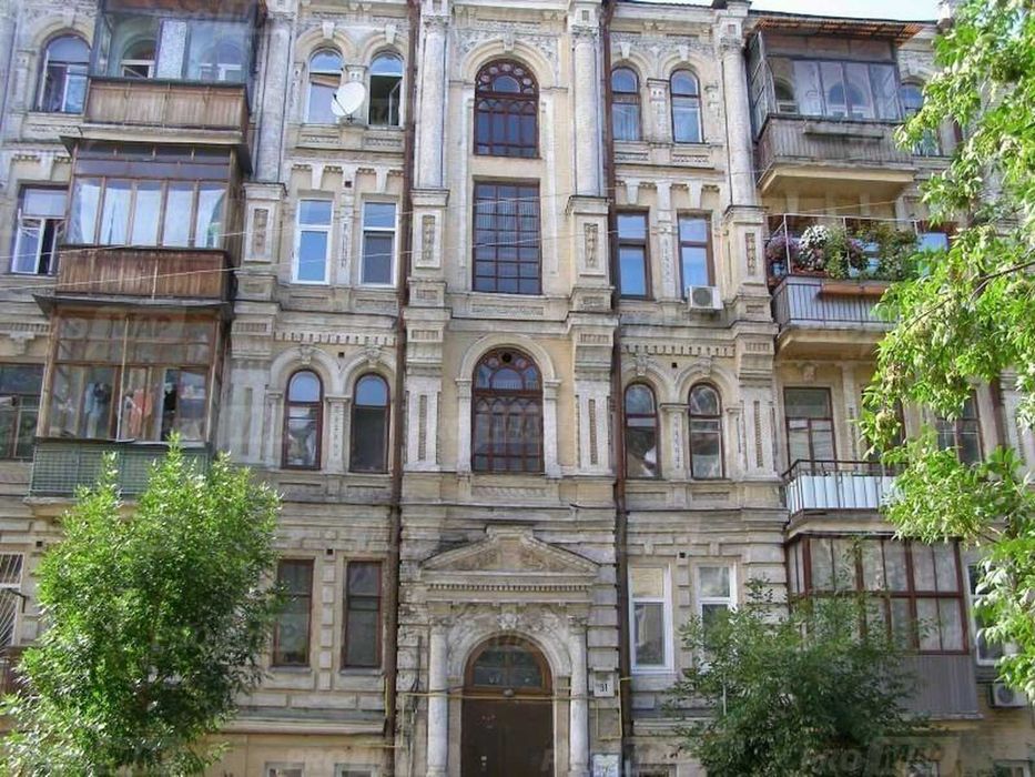 без% Подільський район вулиця Ярославська 31