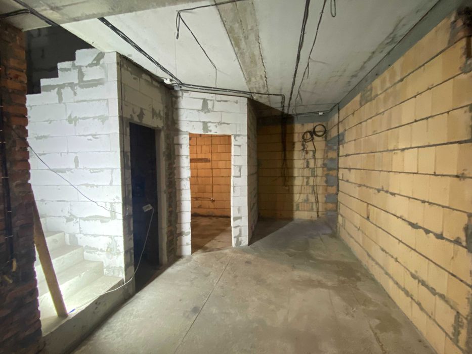 Таунхаус з найбільшою ділянкою в центрі міста, військовим знижка