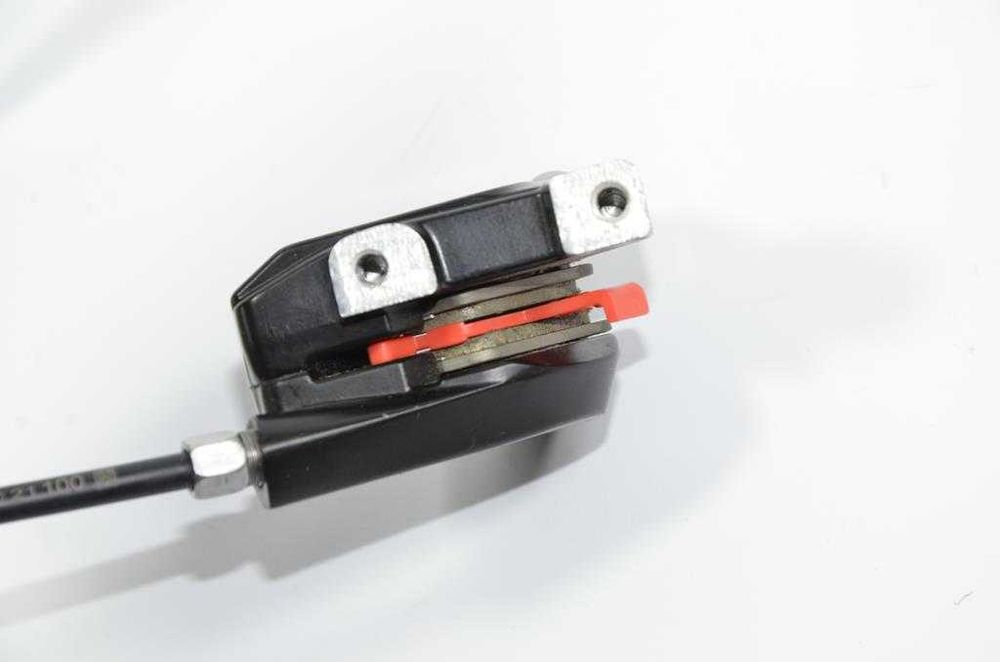 Hamulec hydrauliczny Shimano BL-MT200 / BR-UR300 Przód serw2