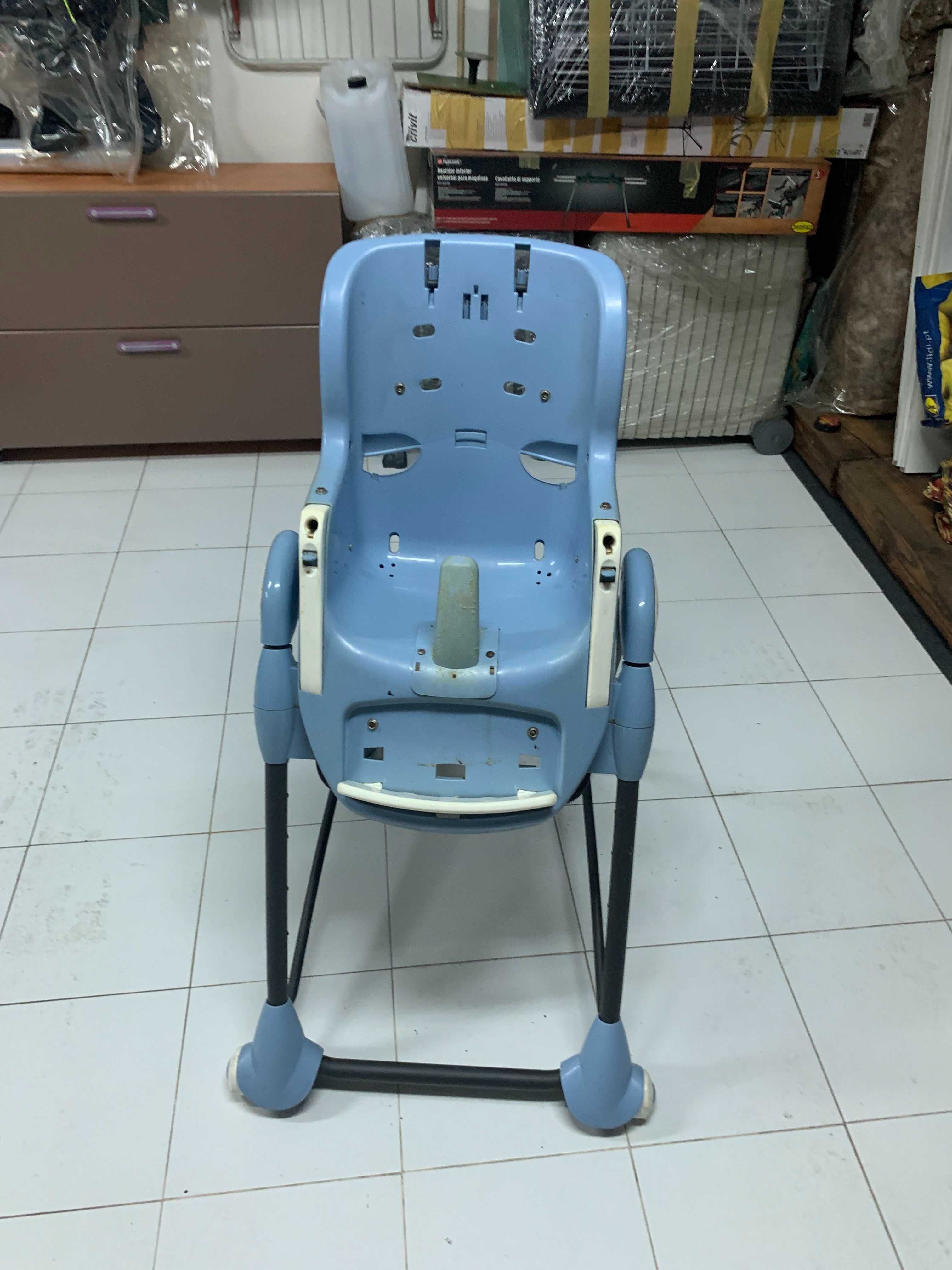 cadeira de bebe de comer usada