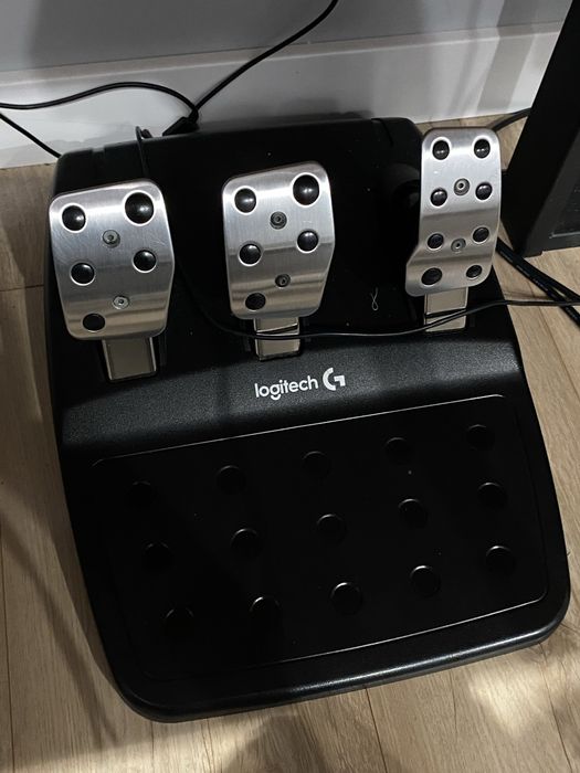 Kierownica Logitech G920+ pedały