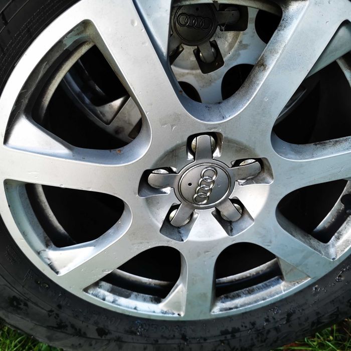 Sprzedam felgi aluminiowe plus opony zimowe 23555/17