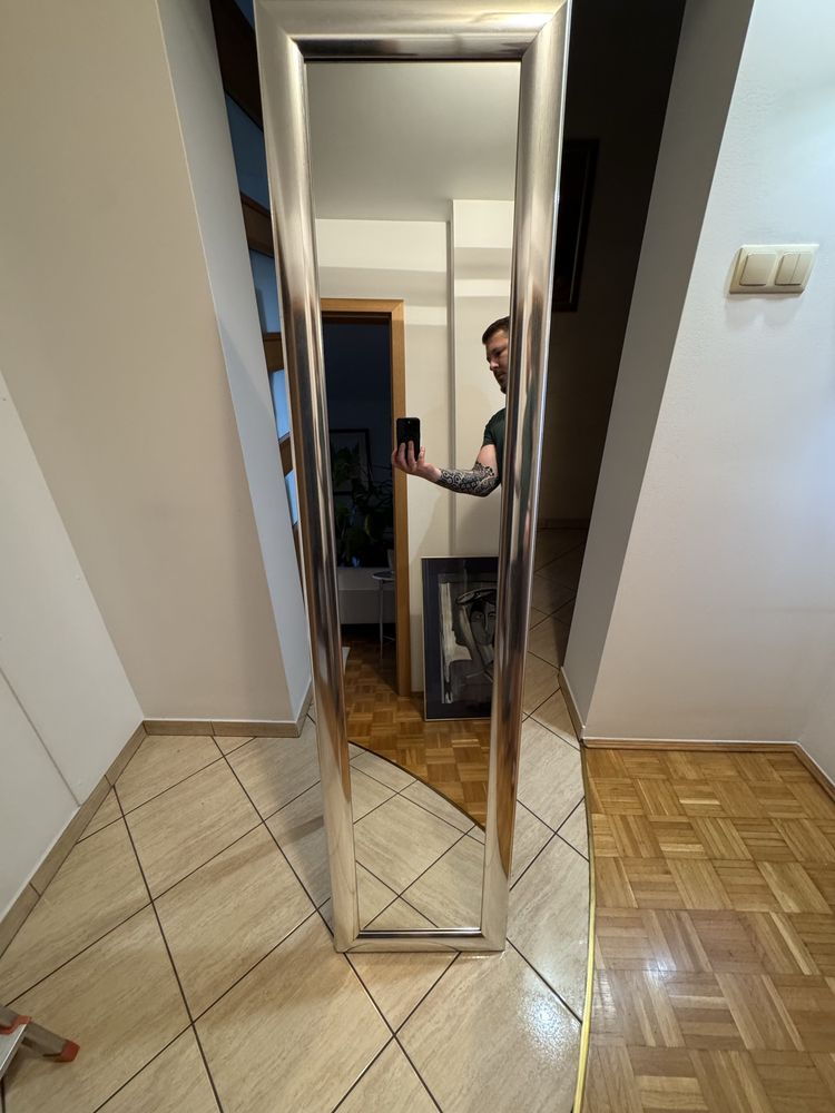Lustro stojace srebrne