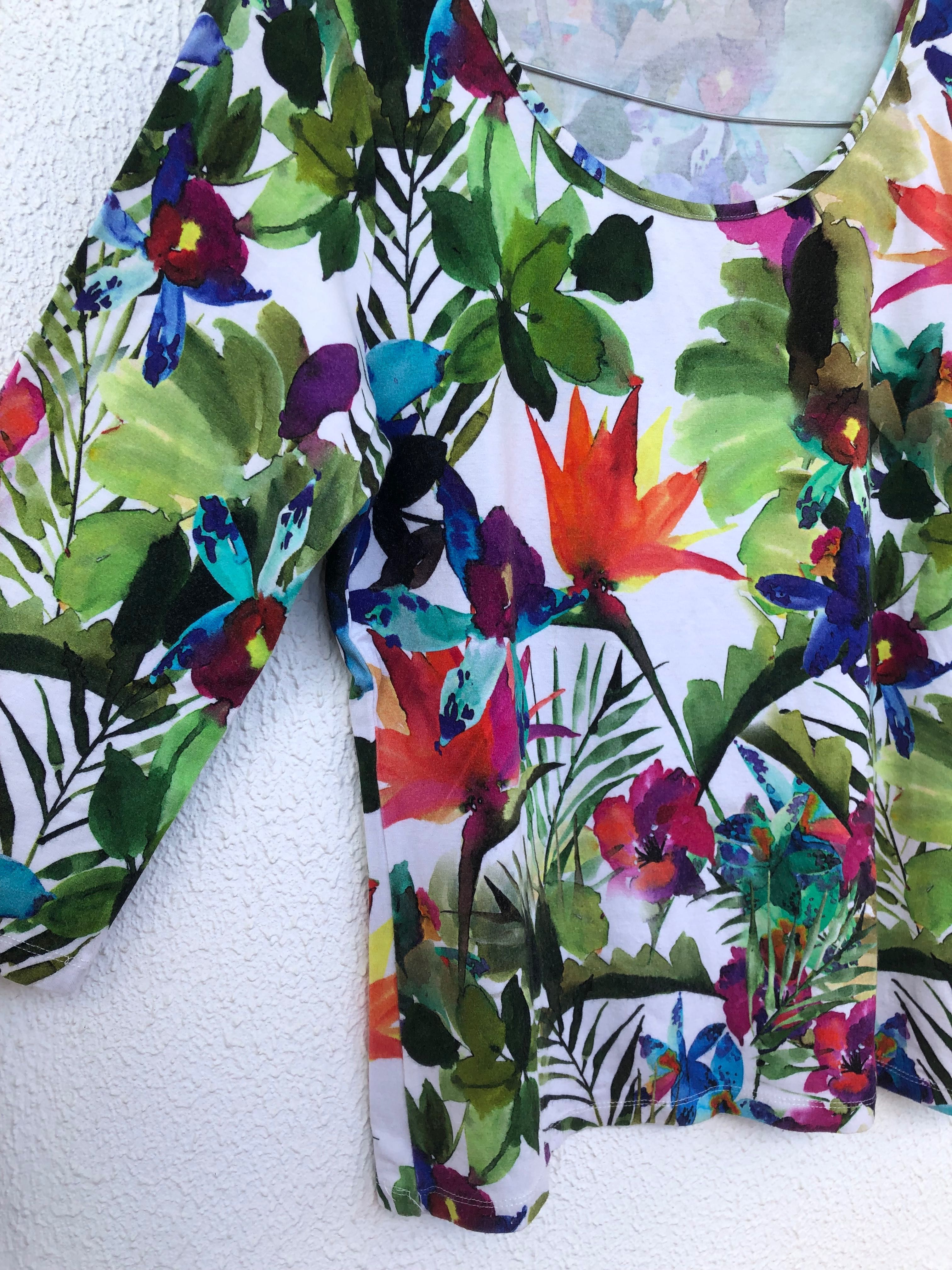 Camisola manga 3/4 com padrão flores M
