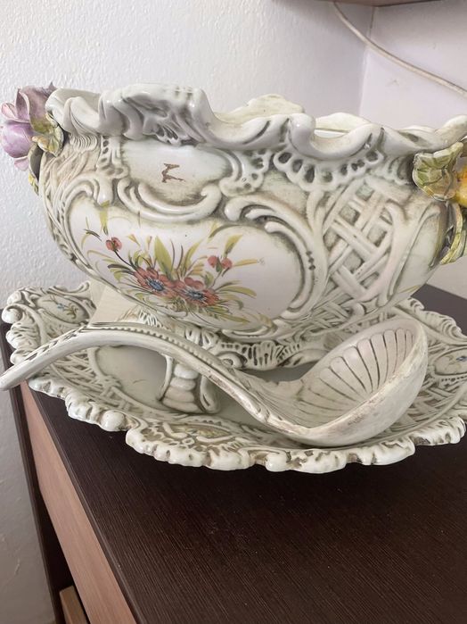 Terrina de sopa antigo, zona de Leiria