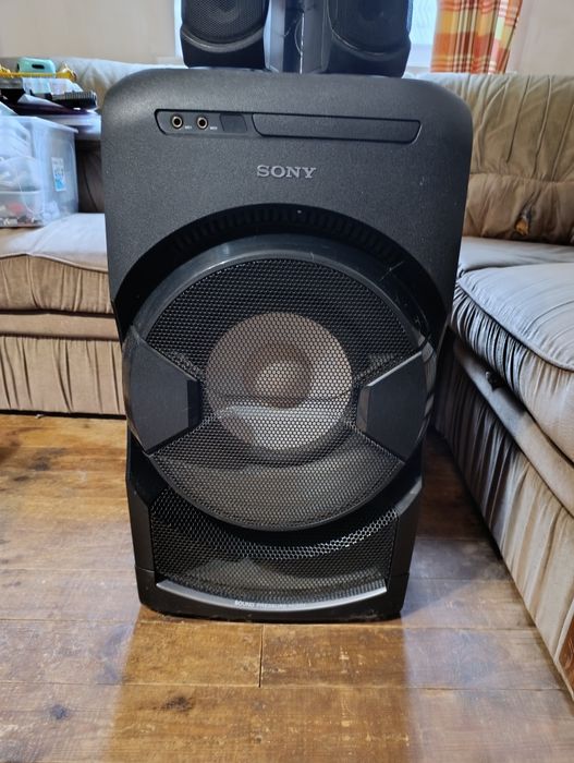 Акустична система. Продам. Дуже потужна .