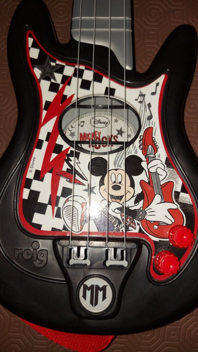 Guitarra do Mickey Mouse