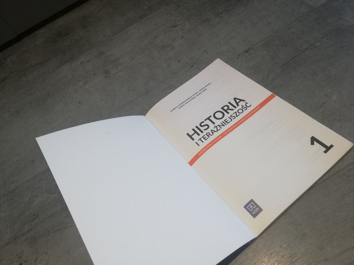 Historia i teraźniejszość WSiP podręcznik dla liceum i technikum