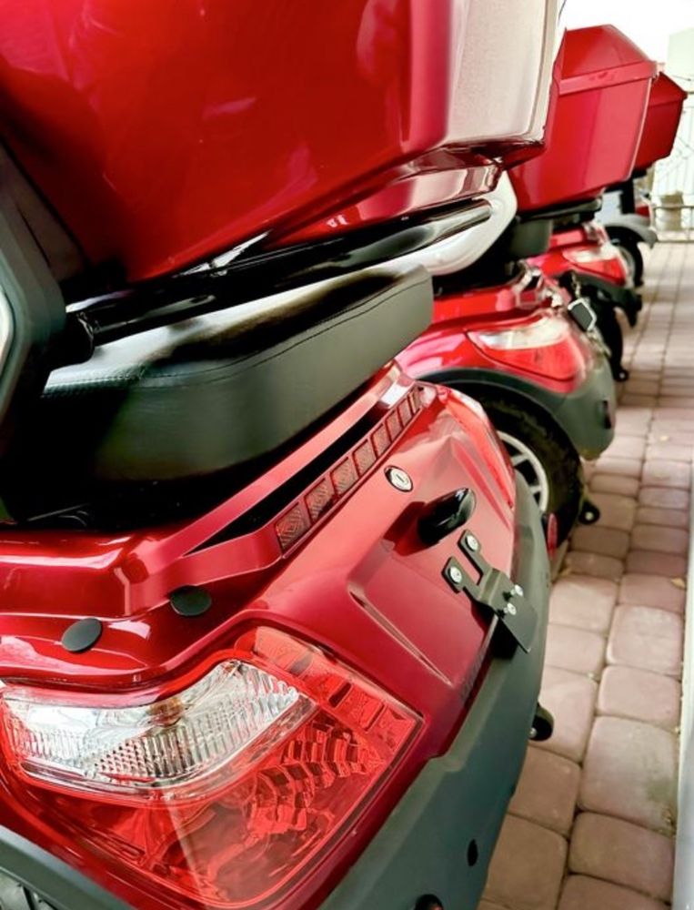 Skuter elektryczny inwalidzki dla seniora, trójkołowy, czterokołowy