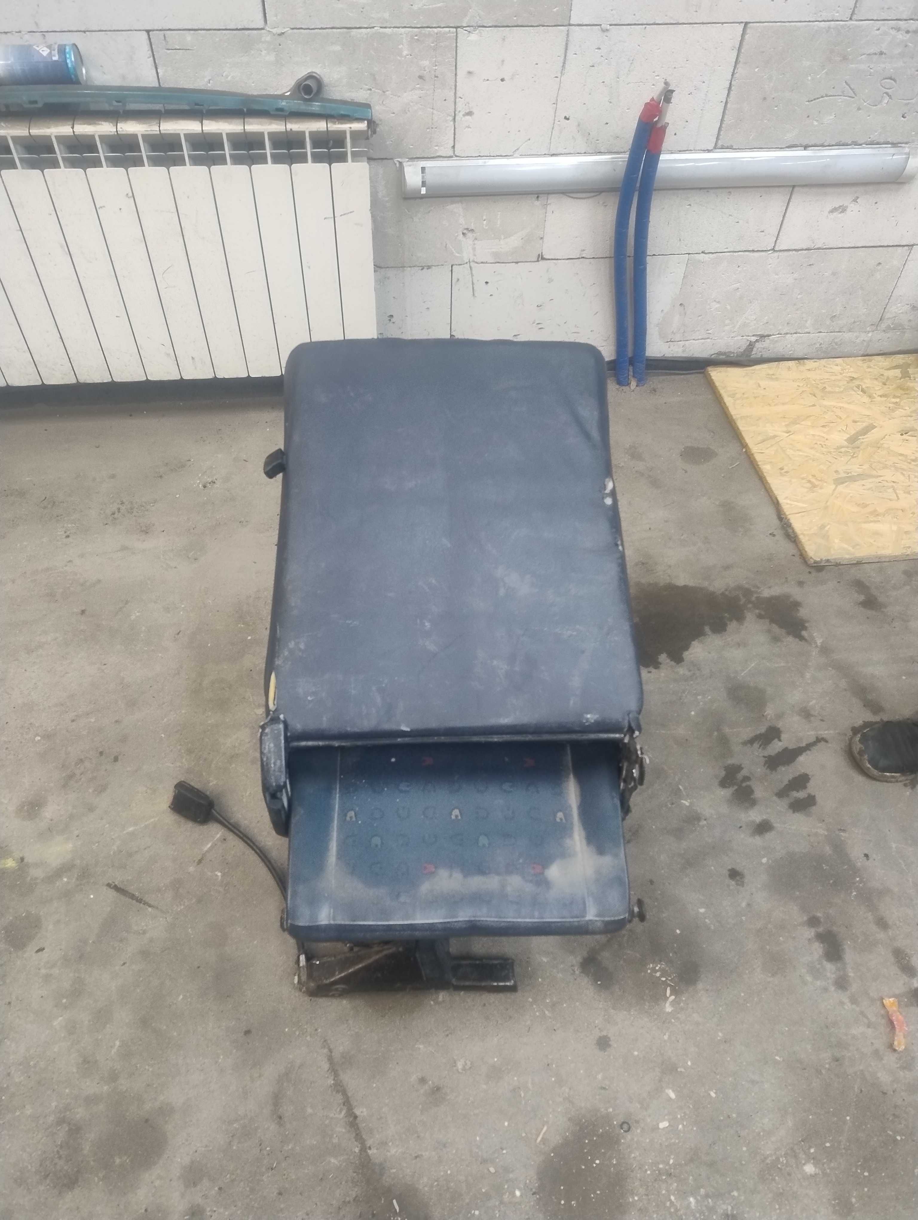 vw t4 fotel koziołek środkowy rząd lewy