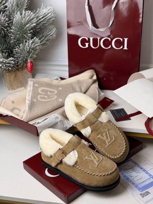 Сандали на меху Louis Vuitton