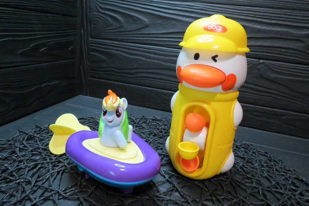 Игрушки для купания понни и утенок