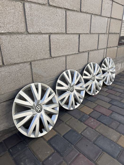 Ковпаки оригінальні Volkswagen Jetta,Passat,Golf