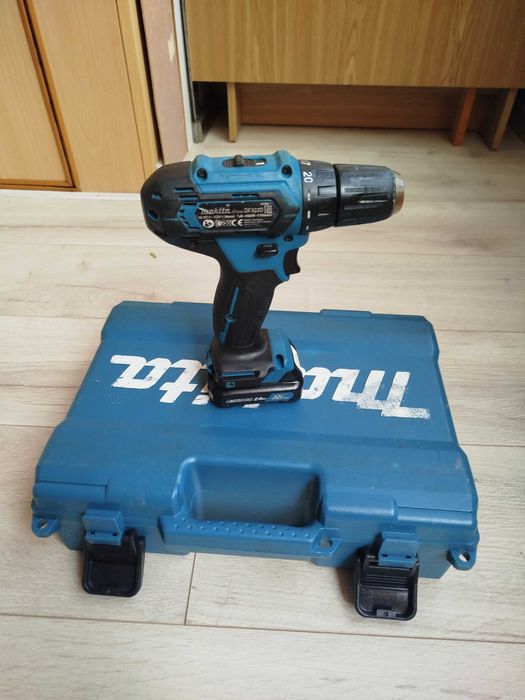 шуруповерт makita